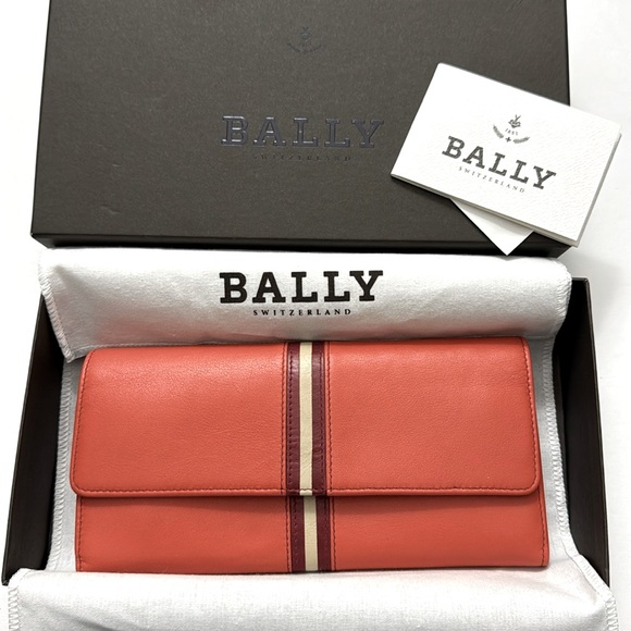 Bally Coral and Beige Wallet - Picture 1 of 16
